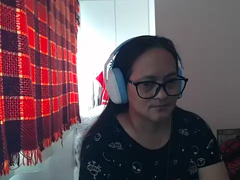 Kinkybela2025 online show from 05-16-26, 11:46