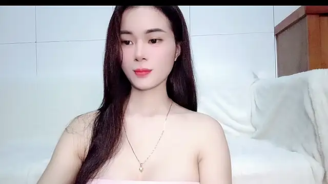 Family-Lovee online show from 07-28-26, 08:52