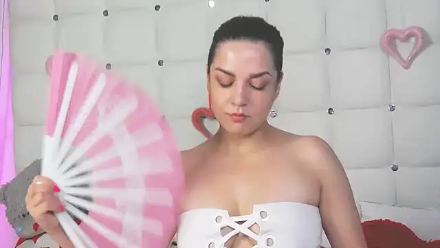 Snapshot of AlsouKass chatting on 07-14-26, 06:18 AlsouKass online show from 07-14-26, 06:18