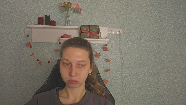 CuteEllii online show from 01-09-26, 05:43