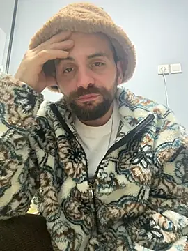 lazzzz09 online show from 01-18-26, 12:03