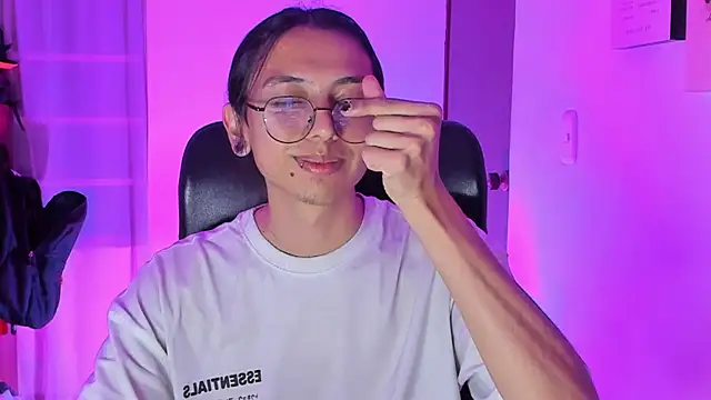 Snapshot of _Astrea_ chatting on 02-27-26, 12:54 Astrea online show from 02-27-26, 12:54