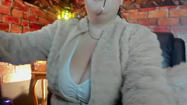 Danna piink  online show from 03-13-26, 10:55