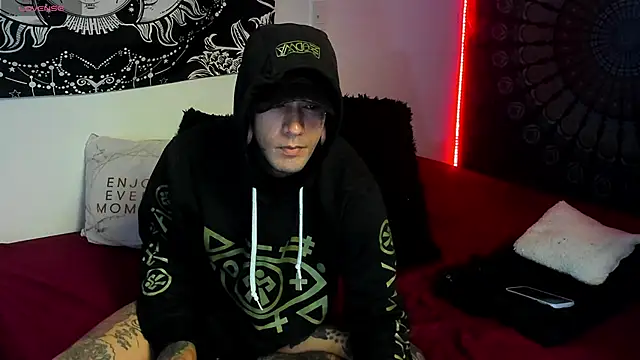 cleoo jhonny online show from 11-10-25, 02:10