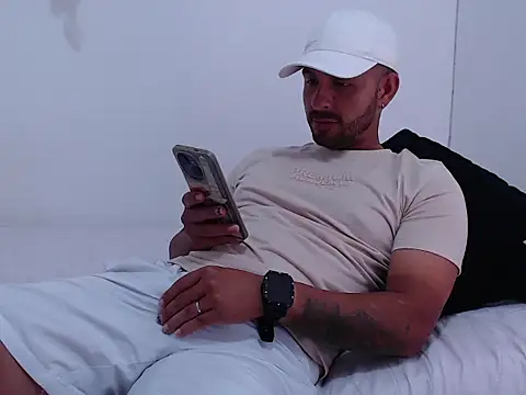 jacob cyclist online show from 10-29-25, 03:36