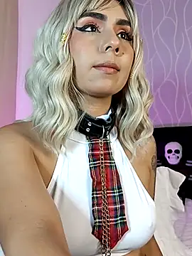 Emilyvalk  online show from 10-22-25, 07:35