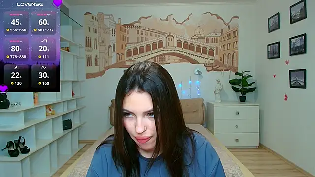 Snapshot of KittyShenson chatting on 06-10-26, 05:45 KittyShenson online show from 06-10-26, 05:45
