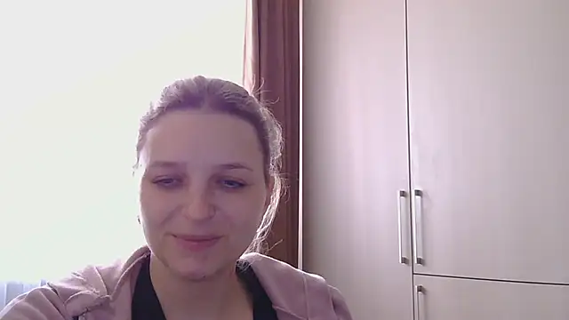 ElisSky301 online show from 01-11-26, 12:21