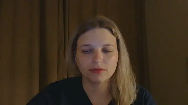 Snapshot of ElisSky301 chatting on 05-13-26, 08:27 ElisSky301 online show from 05-13-26, 08:27