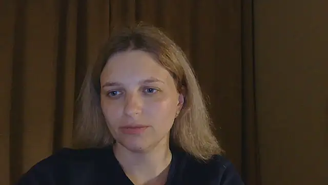 Snapshot of ElisSky301 chatting on 05-18-26, 07:52 ElisSky301 online show from 05-18-26, 07:52
