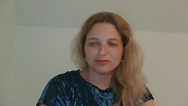 Snapshot of ElisSky301 chatting on 06-01-26, 09:05 ElisSky301 online show from 06-01-26, 09:05