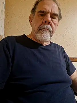 Snapshot of pena633 chatting on 02-08-26, 01:42 pena633 online show from 02-08-26, 01:42