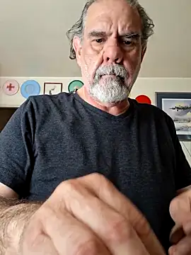 Snapshot of pena633 chatting on 03-22-26, 03:59 pena633 online show from 03-22-26, 03:59