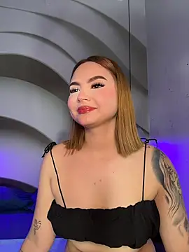 Snapshot of Beella1_ chatting on 07-04-26, 03:40 Beella1 online show from 07-04-26, 03:40