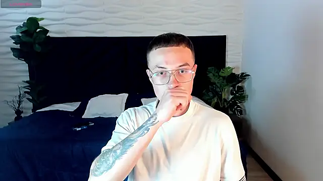 Lil James online show from 11-21-25, 08:40