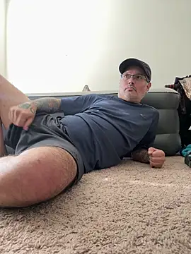 Snapshot of D13ON3L chatting on 11-09-25, 06:06 D13ON3L online show from 11-09-25, 06:06