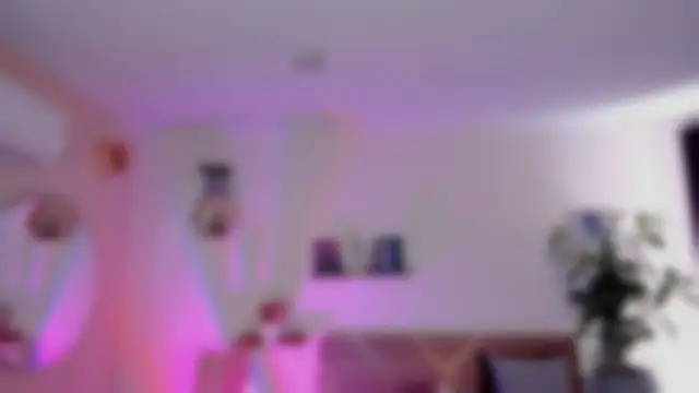 Snapshot of YariRose chatting on 04-20-26, 04:32 YariRose online show from 04-20-26, 04:32