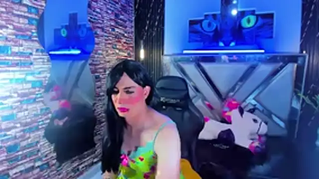 Jennfer Winson online show from 11-15-25, 07:32