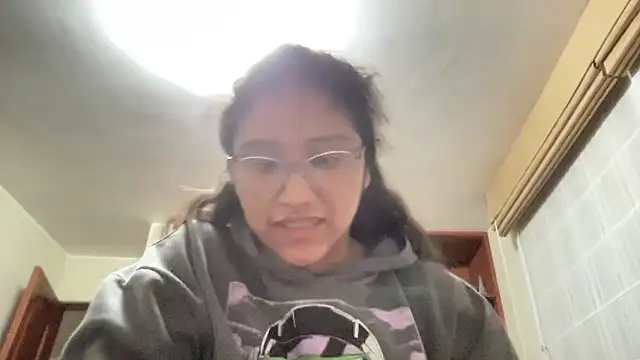 Kmiii21 online show from 10-23-25, 02:55