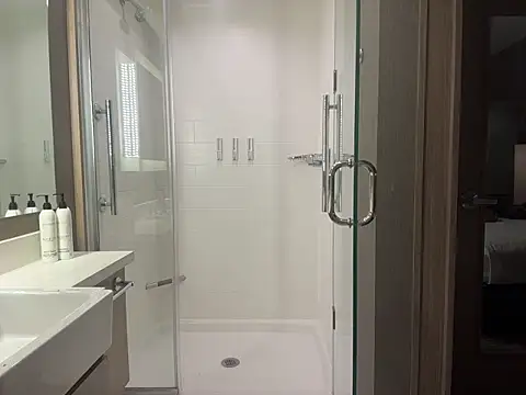 bobbyatx online show from 12-01-25, 07:24