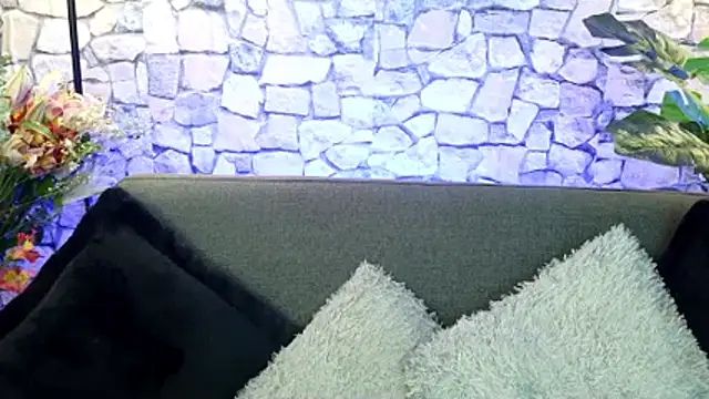 mia roux1 online show from 11-30-25, 04:55