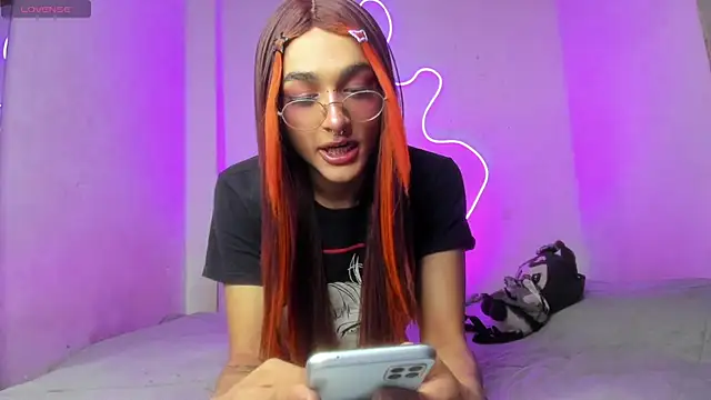 Mika  velvet online show from 10-27-25, 10:14