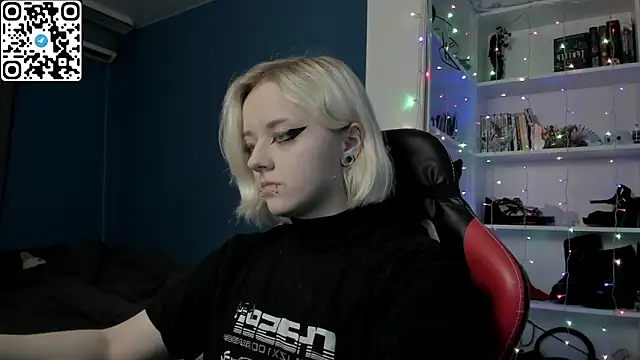 Holy Mistress S online show from 12-16-25, 09:36