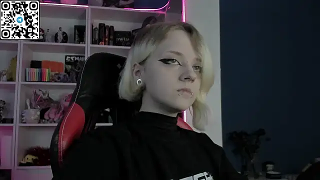 Holy Mistress S online show from 03-21-26, 09:25