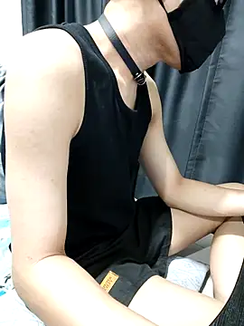 Snapshot of Slaveboii2 chatting on 10-31-25, 05:52 Slaveboii2 online show from 10-31-25, 05:52