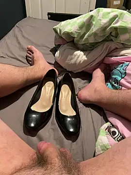 fortheloveofheels74 online show from 05-31-26, 11:06