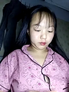 Quynhsumon online show from 02-12-26, 03:07