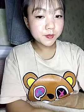 Quynhsumon online show from 02-23-26, 03:20