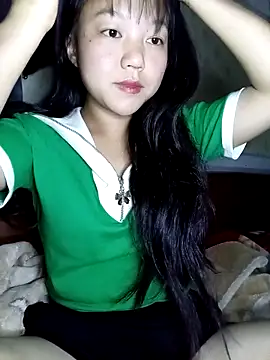 Quynhsumon online show from 03-06-26, 03:19