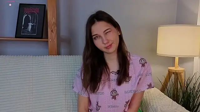 KateCahee online show from 11-25-25, 01:05