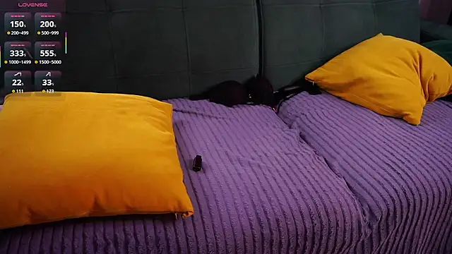 KateCahee online show from 02-03-26, 06:22