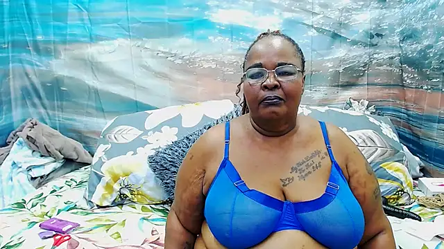 Snapshot of MatureMilfxxx chatting on 07-09-26, 01:20 MatureMilfxxx online show from 07-09-26, 01:20