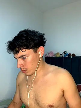 Snapshot of Noha_free chatting on 10-27-25, 11:20 Noha free online show from 10-27-25, 11:20