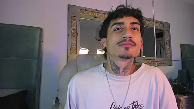 Mr Strike online show from 12-19-25, 07:32