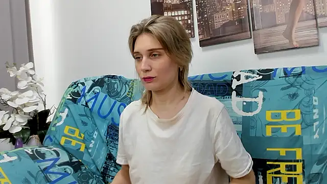 Tenderly Sophie online show from 03-03-26, 01:34