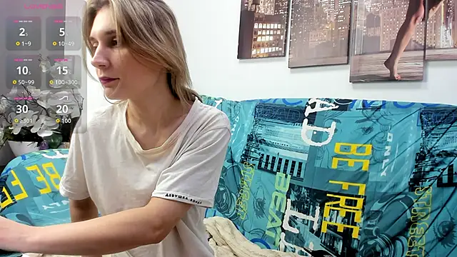 Tenderly Sophie online show from 04-12-26, 01:21