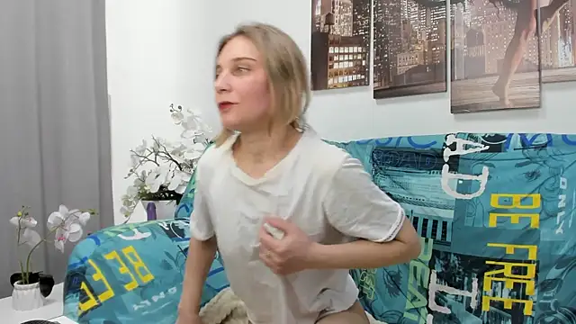 Tenderly Sophie online show from 05-29-26, 08:23
