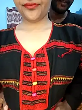 Snapshot of CoupleShow_432 chatting on 01-17-26, 07:57 CoupleShow 432 online show from 01-17-26, 07:57