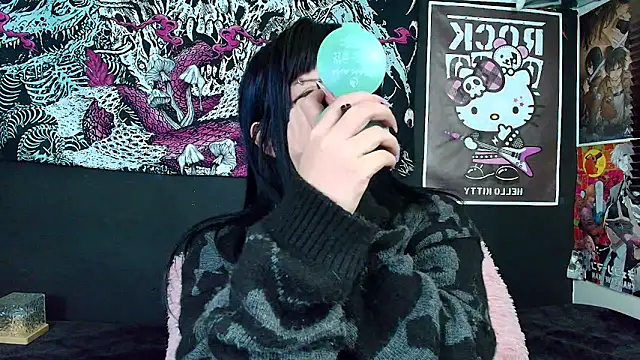 GothGaby online show from 11-22-25, 03:05