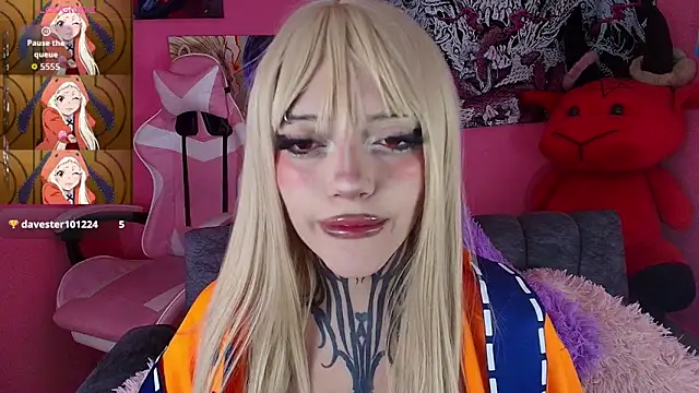 Snapshot of GothGaby chatting on 05-10-26, 03:12 GothGaby online show from 05-10-26, 03:12