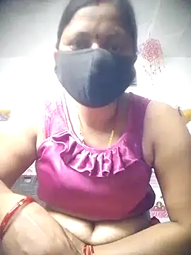 Snapshot of QRESABABY chatting on 11-04-25, 03:44 QRESABABY online show from 11-04-25, 03:44