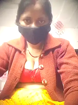 Snapshot of QRESABABY chatting on 11-05-25, 11:38 QRESABABY online show from 11-05-25, 11:38