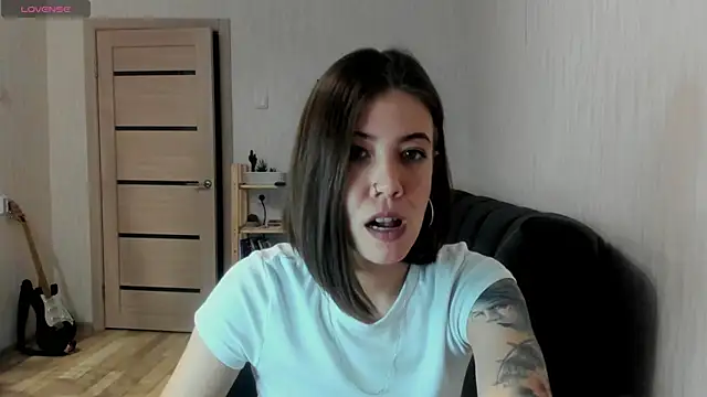 twinkle rosie online show from 11-17-25, 11:27