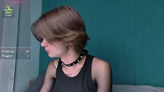 Snapshot of DavidLeatherhofff chatting on 10-27-25, 11:20 DavidLeatherhofff online show from 10-27-25, 11:20