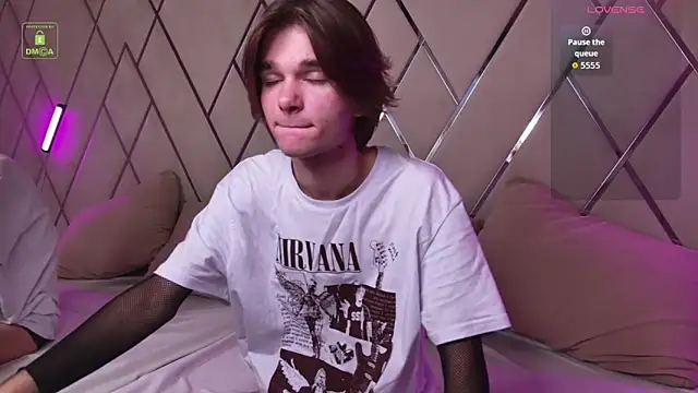 Snapshot of DavidLeatherhofff chatting on 11-04-25, 04:44 DavidLeatherhofff online show from 11-04-25, 04:44