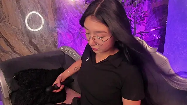 sydney miller  online show from 03-04-26, 11:33